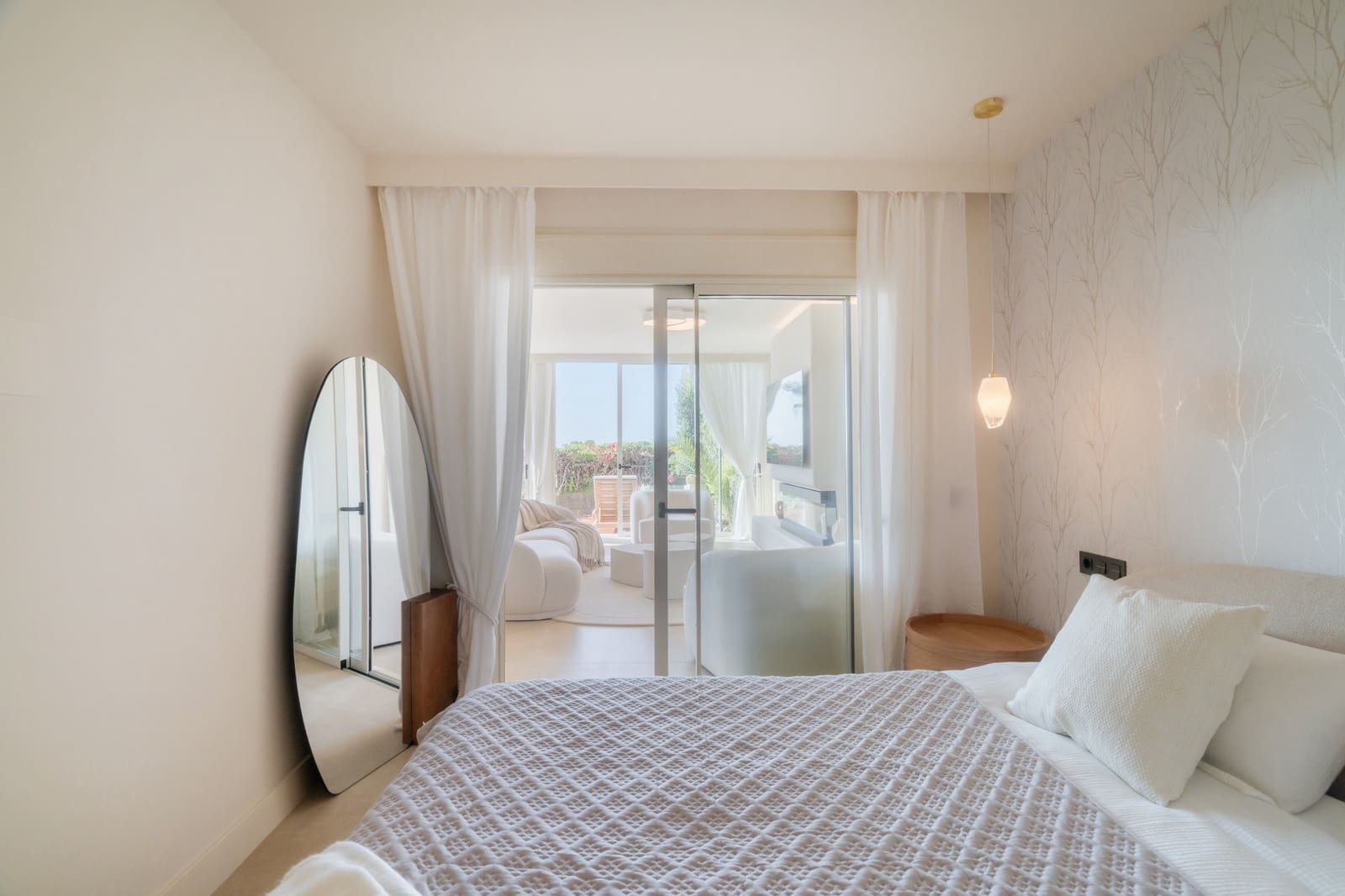 3 bedroom Apartment for sale in Nueva Andalucia with pool garage - € 1,250,000 (Ref: 9839152)