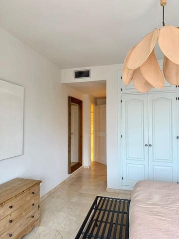 3 bedroom Apartment for rent in Marbella with garage - € 2,700 (Ref: 9846167)