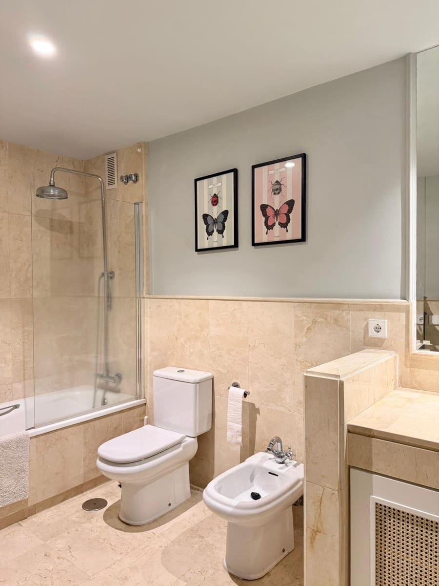 3 bedroom Apartment for rent in Marbella with garage - € 2,700 (Ref: 9846167)