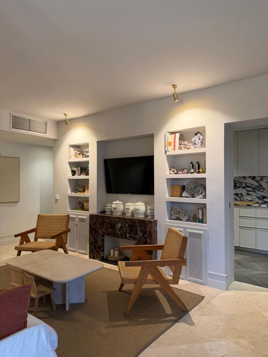 3 bedroom Apartment for rent in Marbella with garage - € 2,700 (Ref: 9846167)
