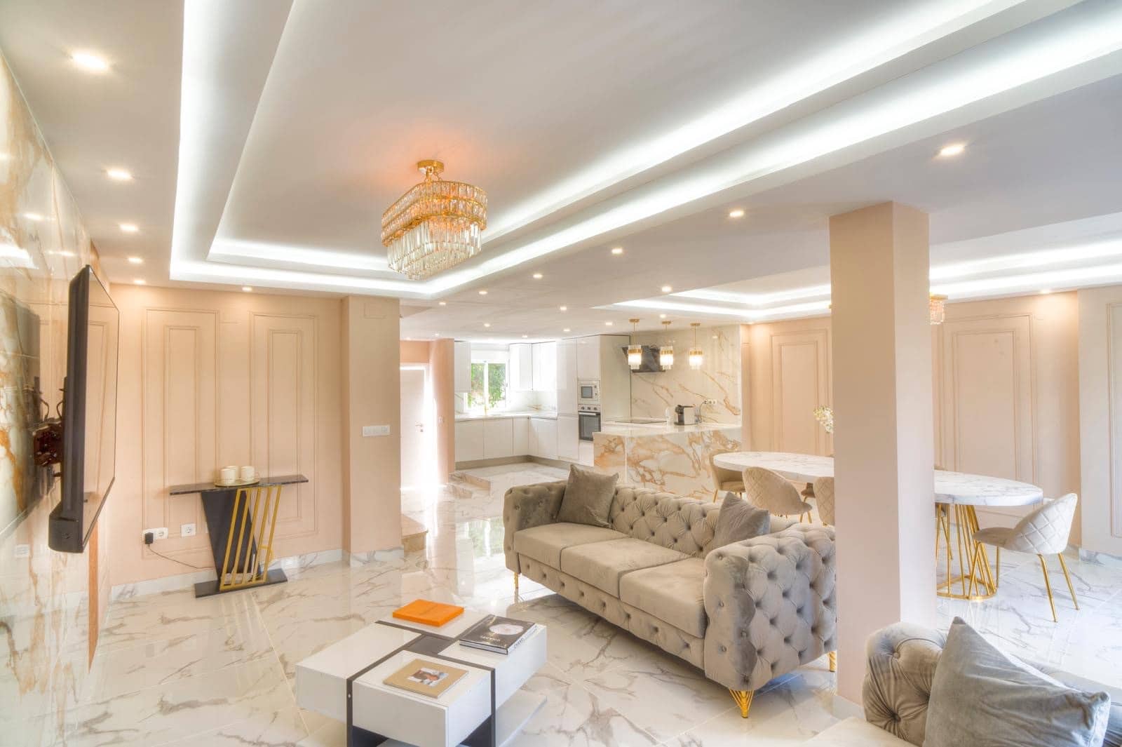 4 sovrum Hus till salu i Nueva Andalucia med pool garage - 950 000 € (Ref: 9846168)
