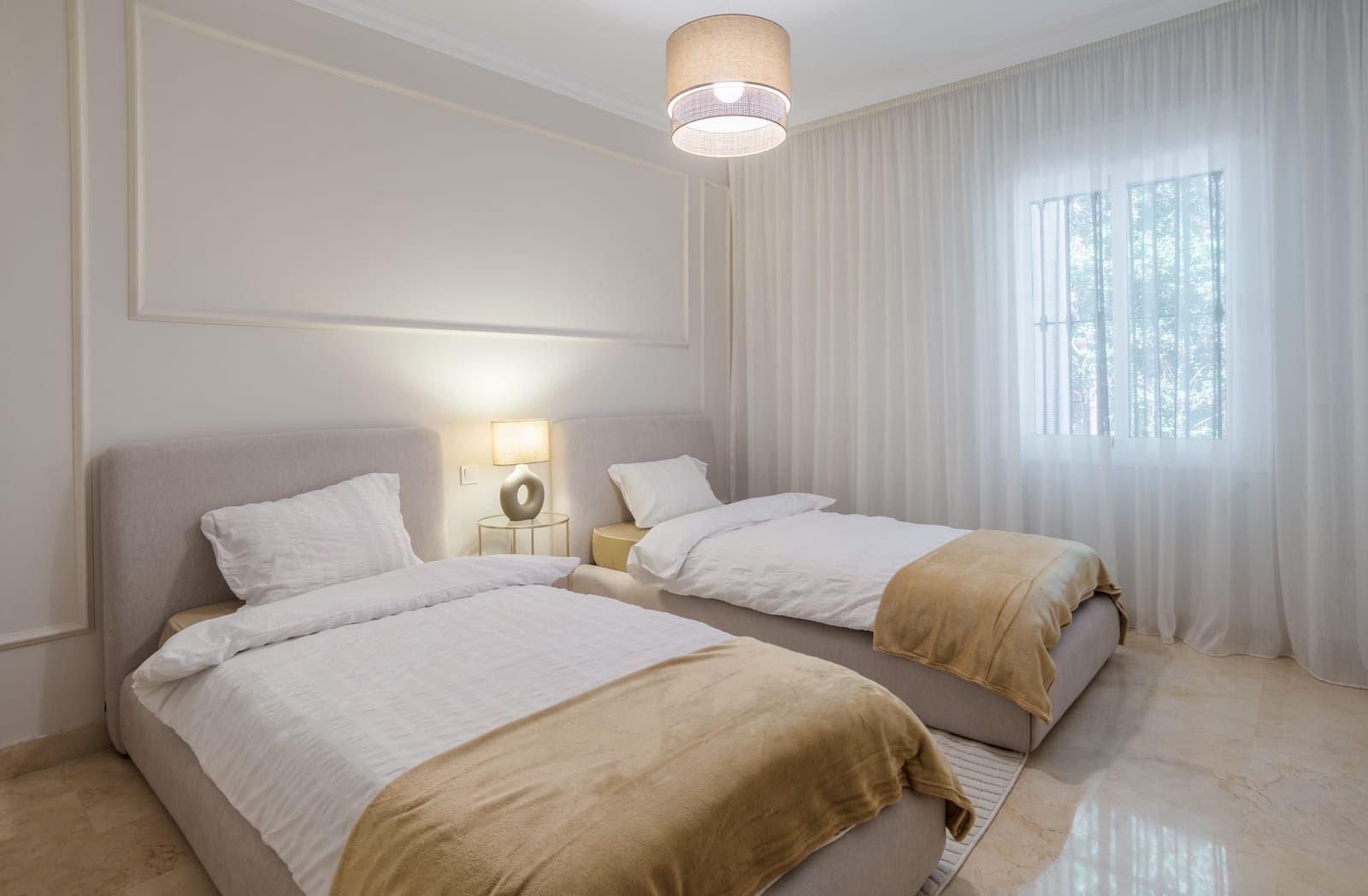 3 Zimmer Apartment zu verkaufen in Marbella mit Pool Garage - 995.000 € (Ref: 9866926)