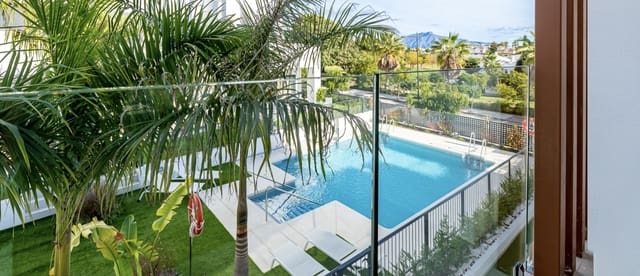 3 soveværelse Byhus til salg i Bel-Air, Estepona med swimmingpool garage - € 807.300 (Ref: 9866930)