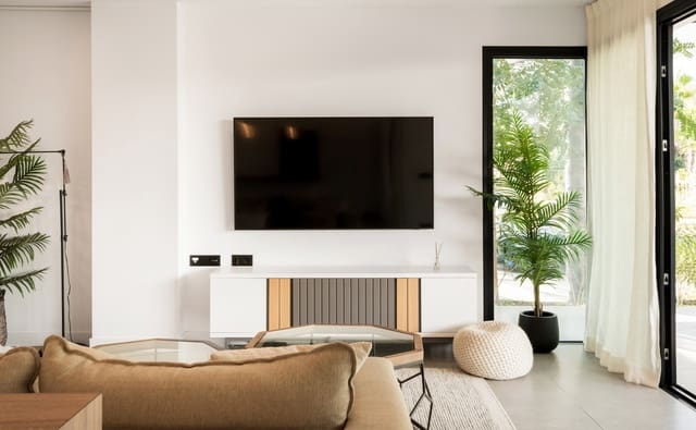 3 sypialnia Apartament na sprzedaż w Altos de Estepona, Estepona z basenem garażem - 750 000 € (Ref: 9868507)