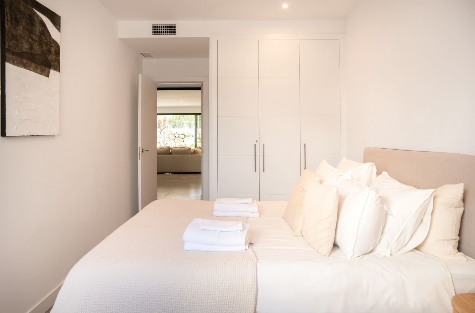 3 Zimmer Apartment zu verkaufen in Estepona mit Pool Garage - 750.000 € (Ref: 9868507)