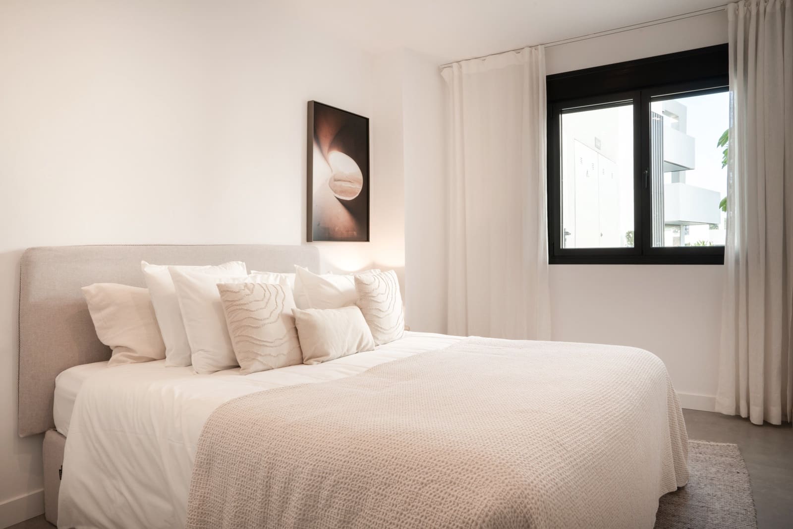 3 Zimmer Apartment zu verkaufen in Estepona mit Pool Garage - 750.000 € (Ref: 9868507)