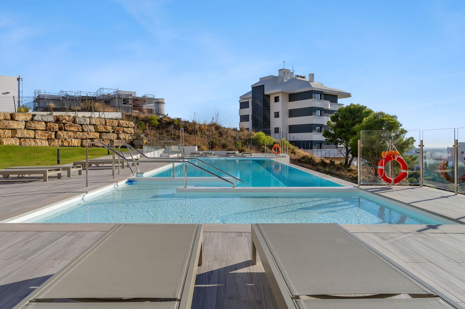 3 soverom Leilighet til salgs i Fuengirola med svømmebasseng garasje - € 786 000 (Ref: 9868508)