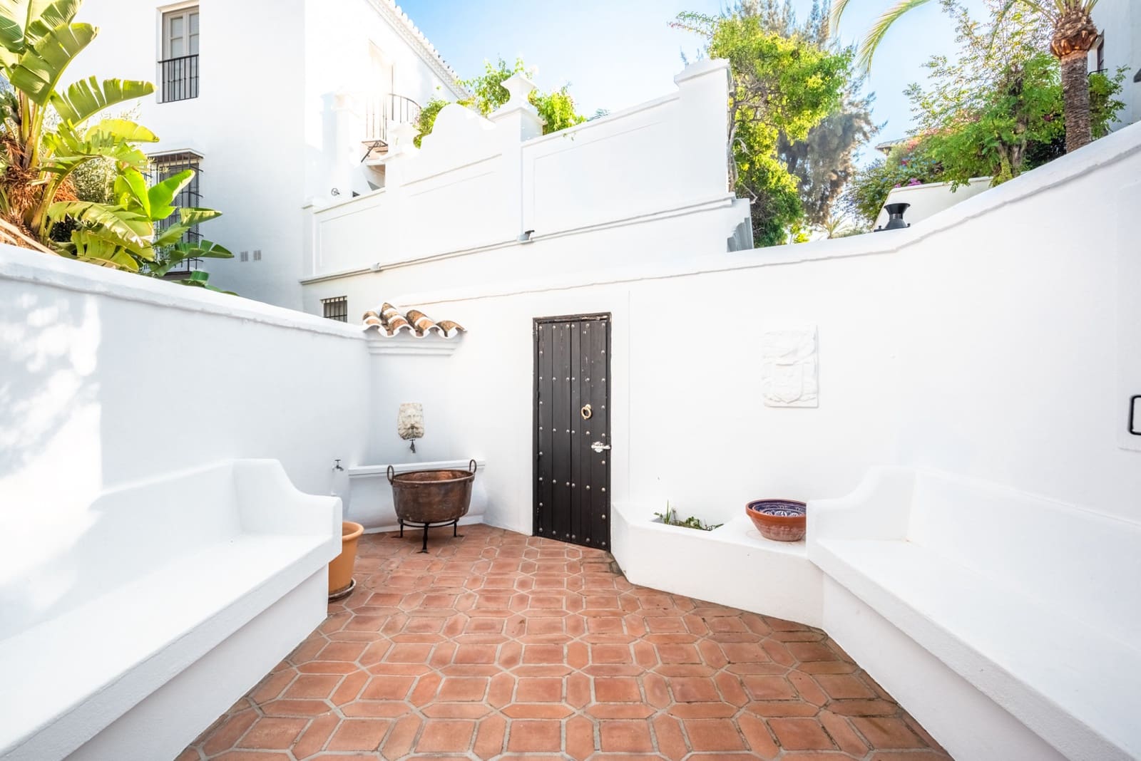 1 chambre Maison de Ville à vendre à Marbella avec piscine - 735 000 € (Ref: 9868509)