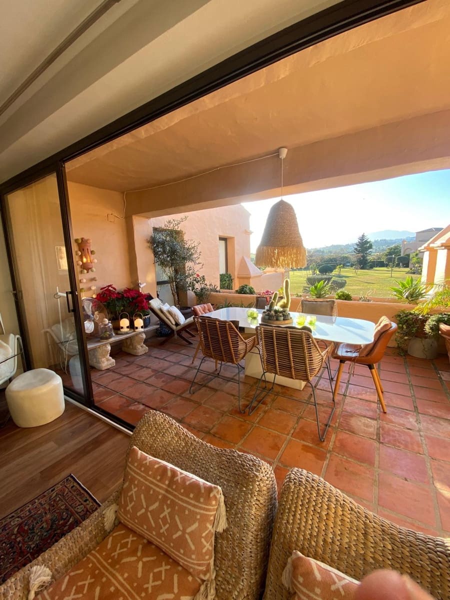 3 quarto Penthouse para venda em Estepona com piscina garagem - 835 000 € (Ref: 9868514)
