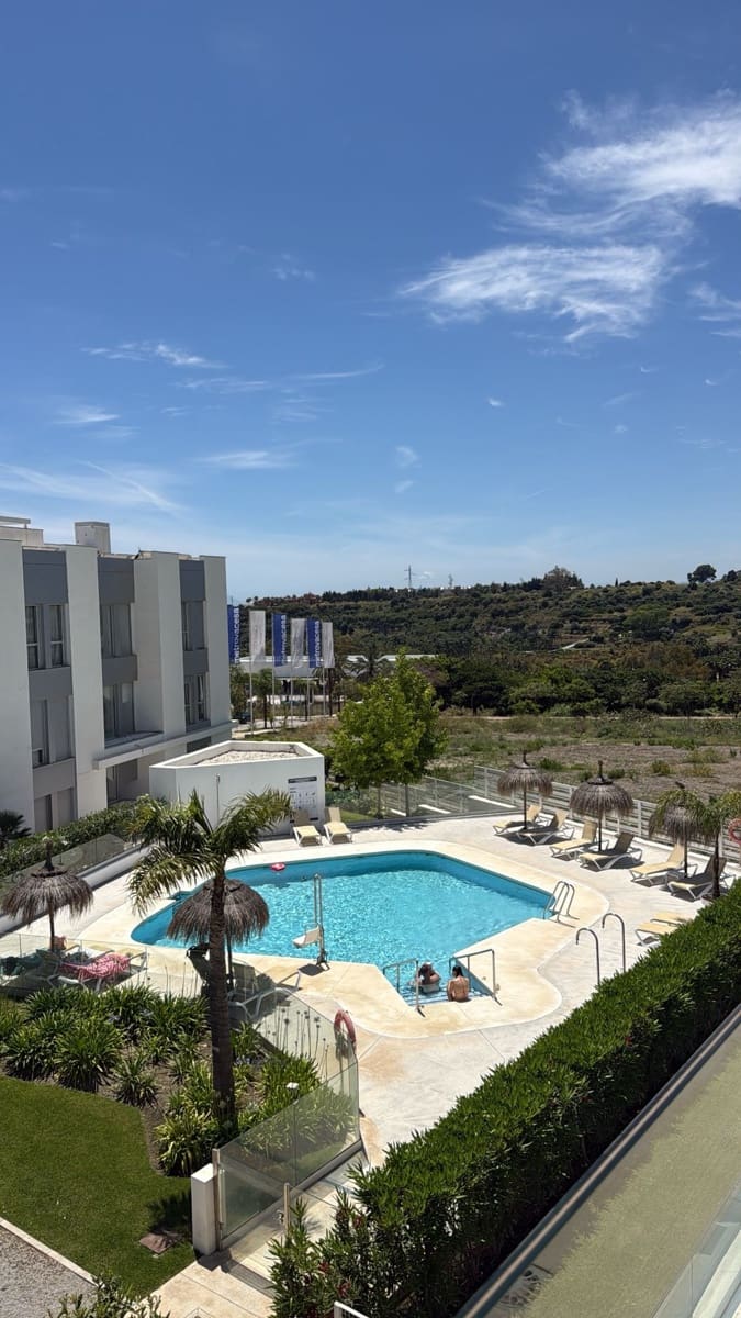 2 quarto Penthouse para arrendamento para férias em Puerto Banus com piscina - 1 200 € (Ref: 9869981)