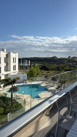 2 quarto Penthouse para arrendamento para férias em Puerto Banus, Marbella com piscina - 1 200 € (Ref: 9869981)