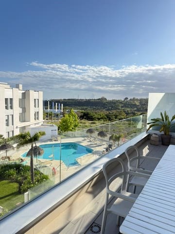 2 quarto Penthouse para arrendamento para férias em Puerto Banus, Marbella com piscina - 1 200 € (Ref: 9869981)