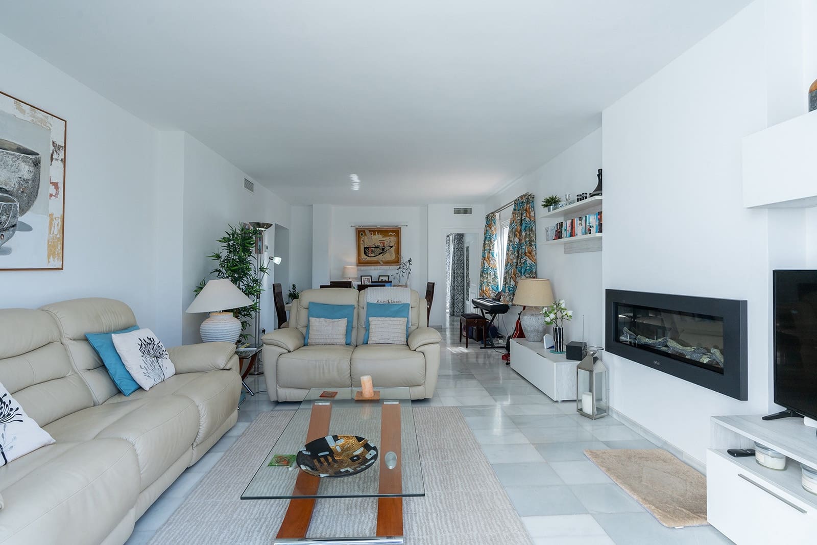 3 soverom Penthouse til salgs i Estepona med svømmebasseng garasje - € 925 000 (Ref: 9871674)