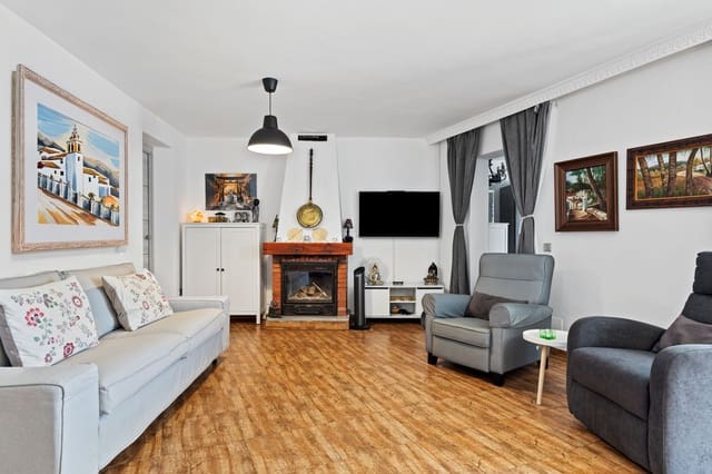 4 slaapkamer Villa te koop in Los Pacos, Fuengirola met garage - € 555.000 (Ref: 9871675)