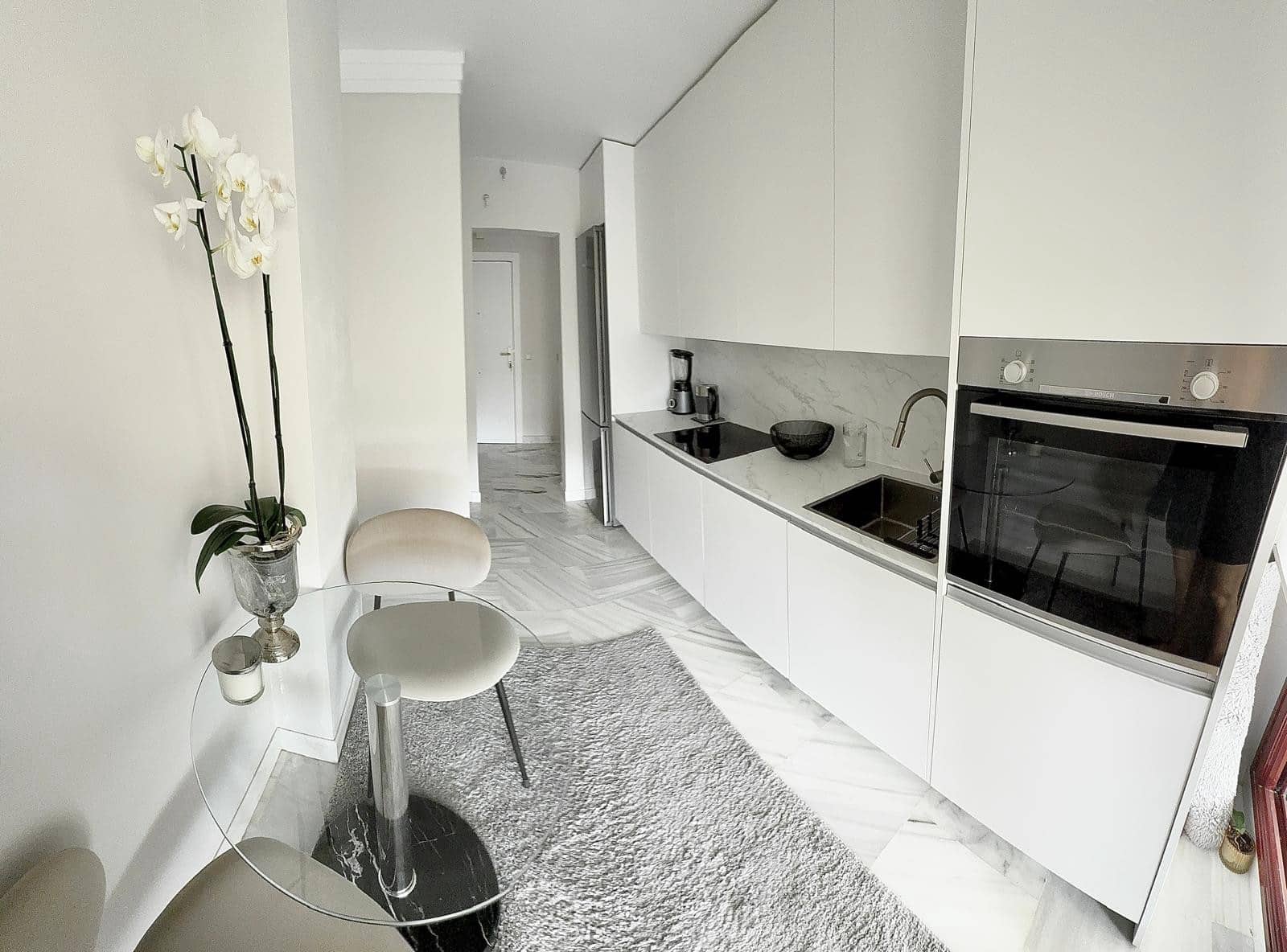 1 soverom Leilighet til salgs i Benahavis med svømmebasseng garasje - € 286 000 (Ref: 9873222)