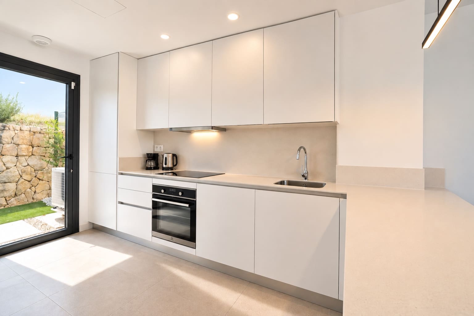 3 slaapkamer Halfvrijstaande villa te koop in Atalaya-Isdabe met zwembad garage - € 730.000 (Ref: 9892003)