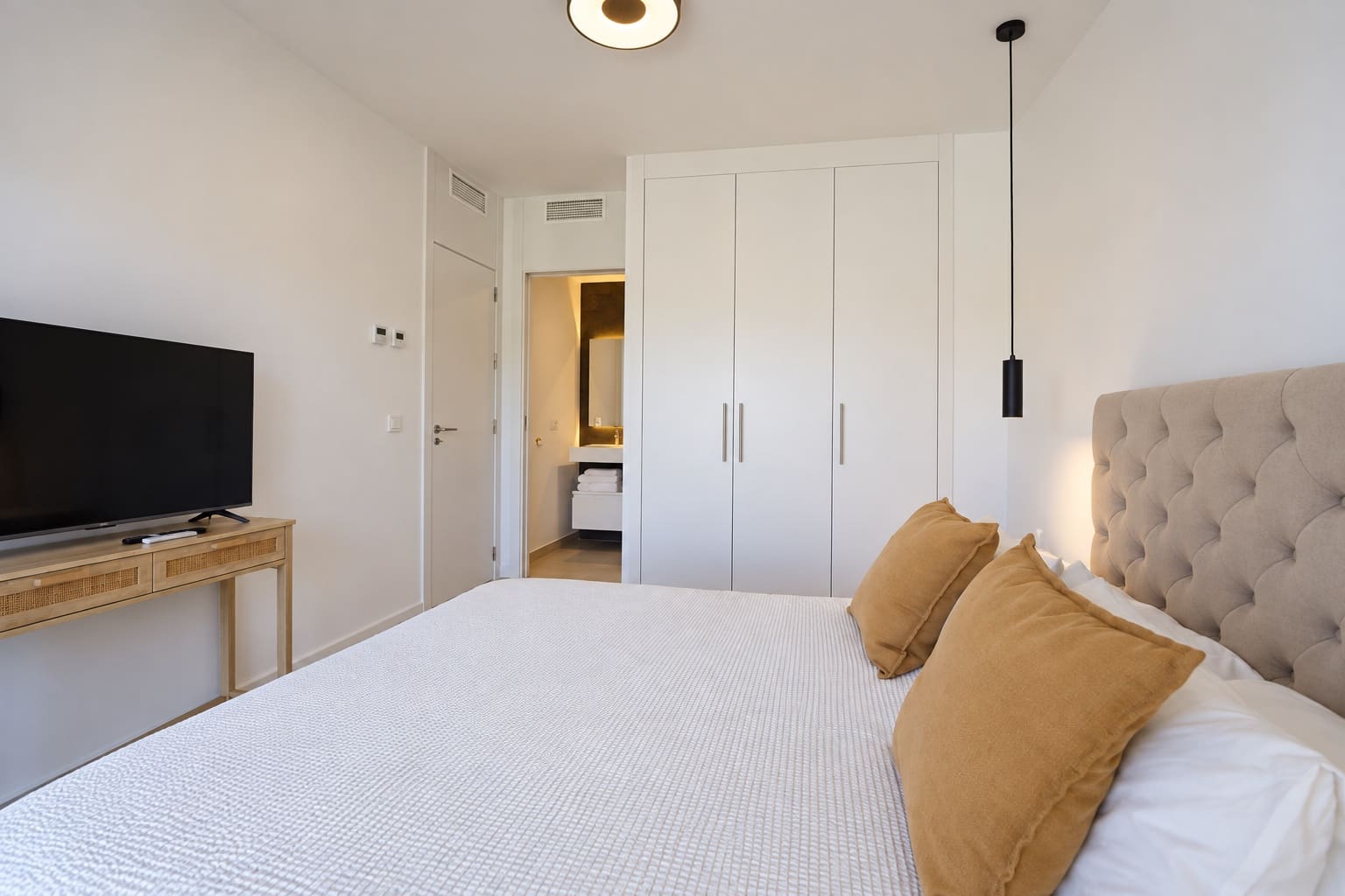 3 slaapkamer Halfvrijstaande villa te koop in Atalaya-Isdabe met zwembad garage - € 730.000 (Ref: 9892003)