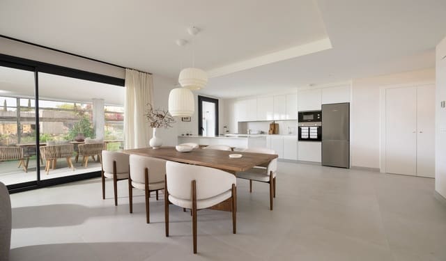 2 chambre Appartement à vendre à Alto de los Monteros, Marbella avec piscine garage - 575 000 € (Ref: 9894162)