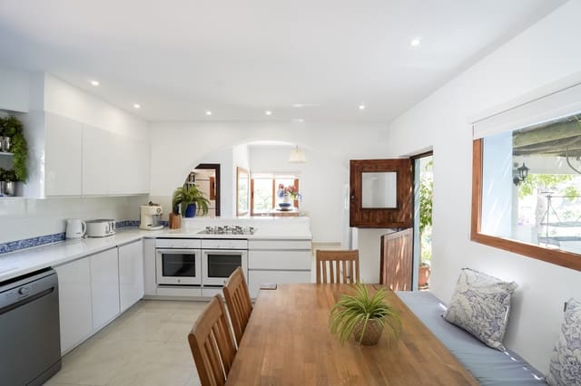 6 sovrum Villa att hyra i Guadalmina Alta, Marbella med pool garage - 9 500 € (Ref: 9912848)