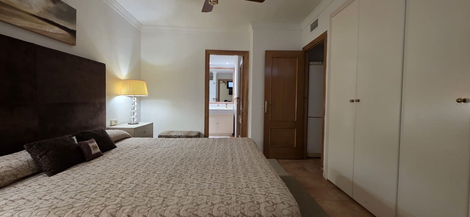 4 sypialnia Dom blizniak na kwatery wakacyjne w Marbella z basenem garażem - 5 500 € (Ref: 9933931)