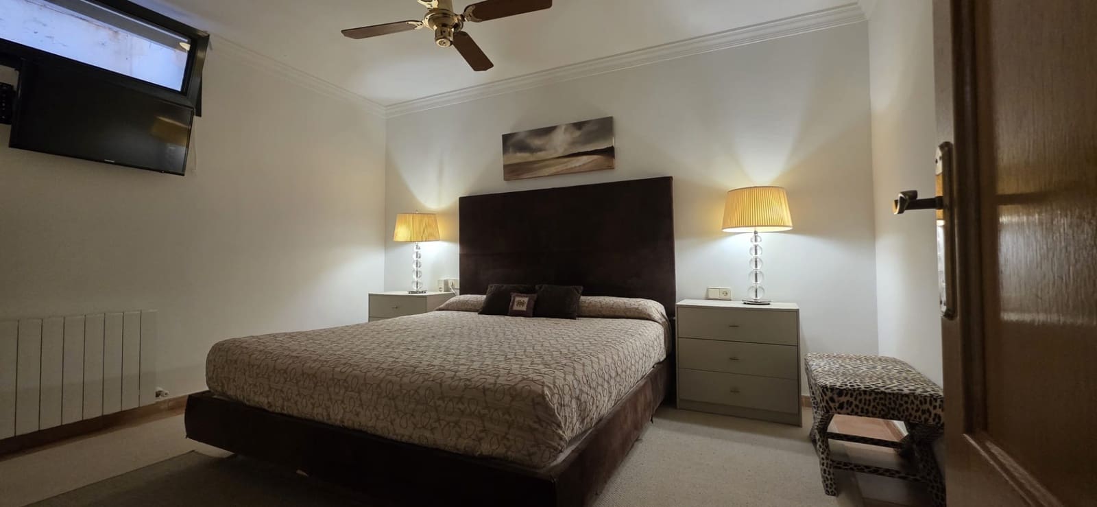 4 sypialnia Dom blizniak na kwatery wakacyjne w Marbella z basenem garażem - 5 500 € (Ref: 9933931)