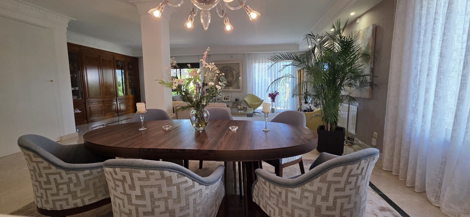 4 sypialnia Dom blizniak na kwatery wakacyjne w Marbella z basenem garażem - 5 500 € (Ref: 9933931)