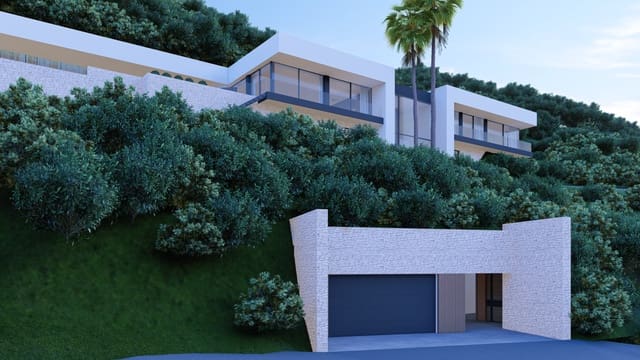 Chalet de 3 habitaciones en Cancelada, Estepona en venta con piscina garaje - 4.210.000 € (Ref: 9936131)