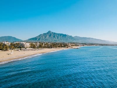 2 bedroom Apartment for rent in Marbella with pool - € 1,900 (Ref: 9937902)