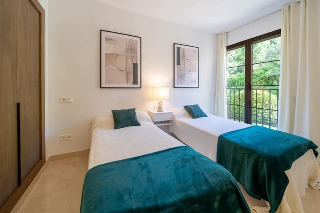 3 soverom Leilighet til leie i Benahavís med svømmebasseng - € 3 300 (Ref: 9942222)
