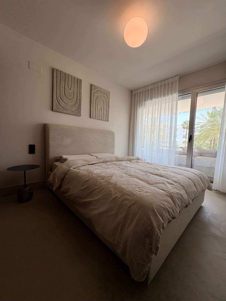 3 makuuhuone Huoneisto vuokrattavana paikassa San Pedro de Alcantara mukana uima-altaan 
autotalli - 5 500 € (Ref: 9949506)