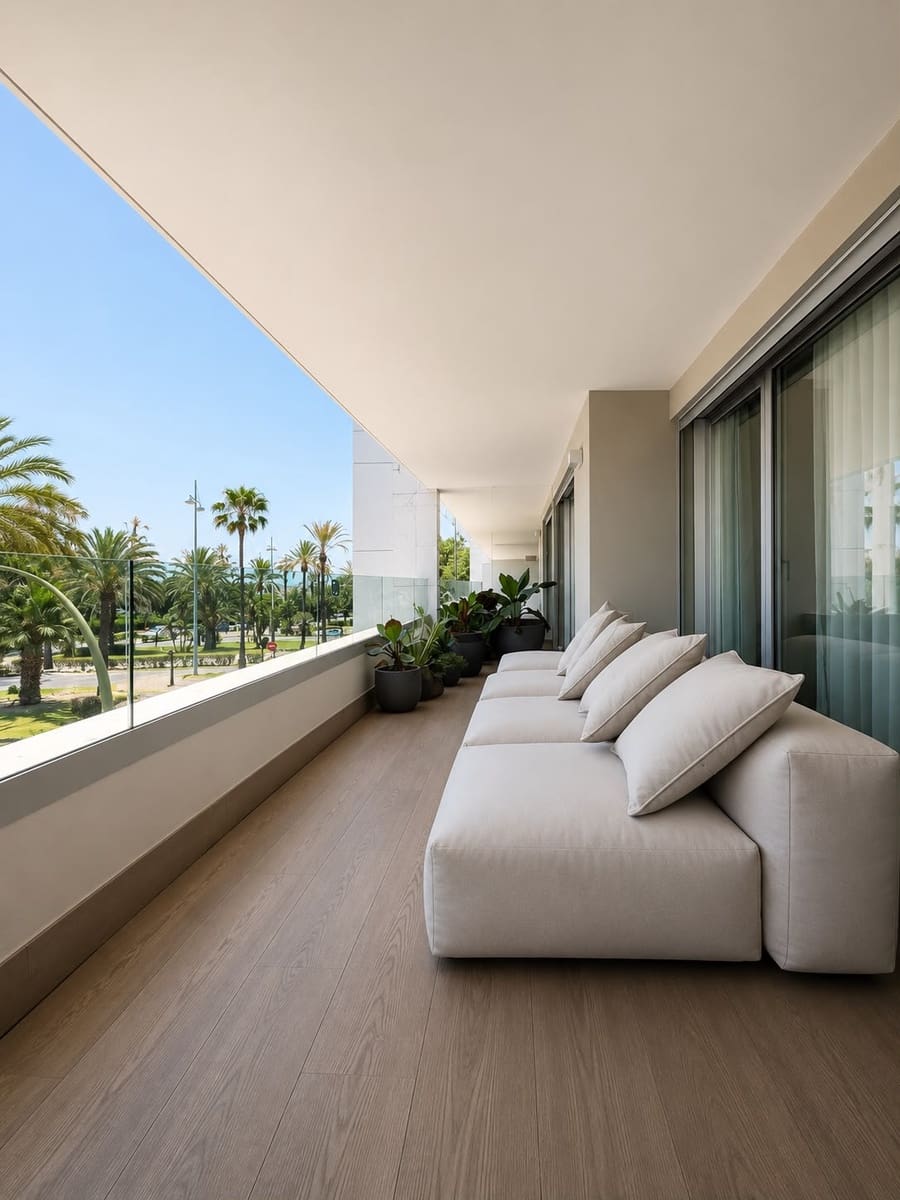 3 bedroom Apartment for rent in San Pedro de Alcantara with pool garage - € 5,500 (Ref: 9949506)