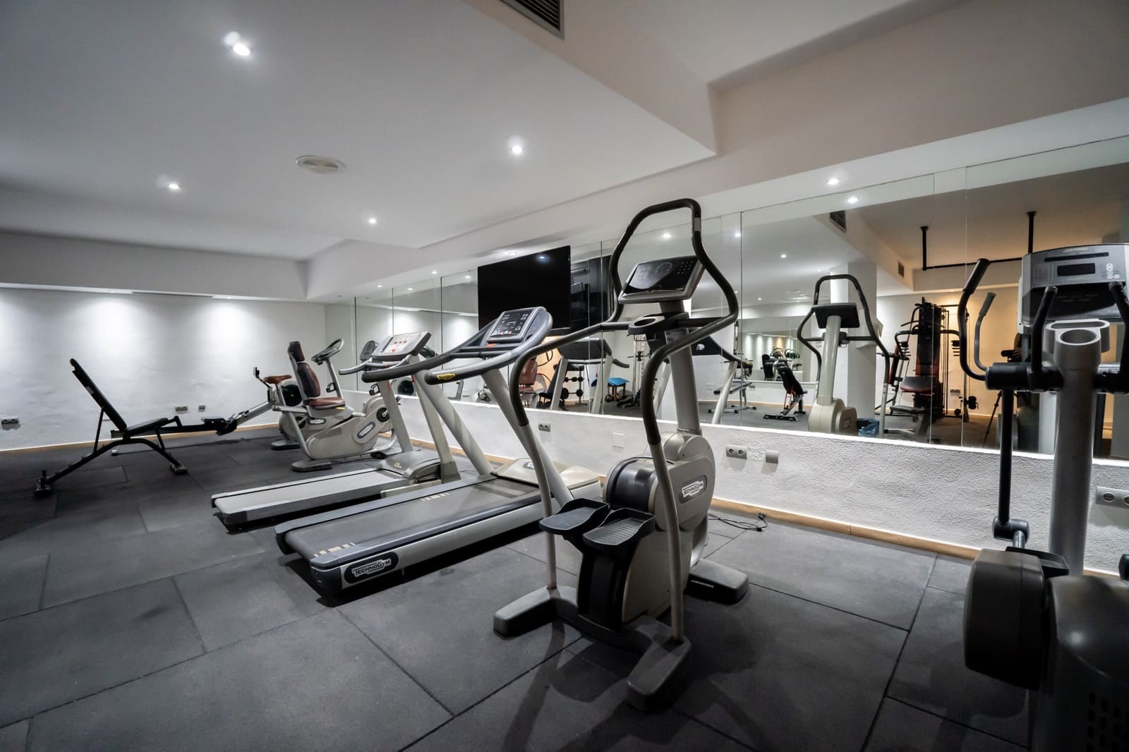 2 sovrum Lägenhet till salu i Marbella med pool garage - 550 000 € (Ref: 9949507)