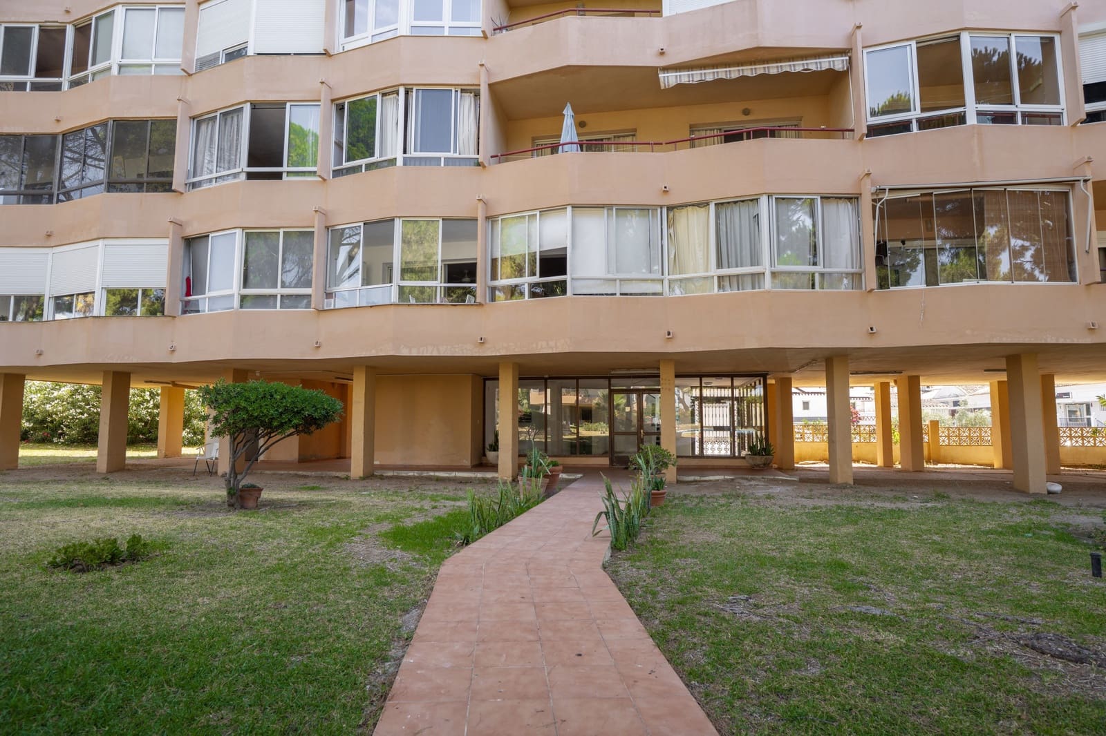 1 soveværelse Lejlighed til salg i Mijas Costa med swimmingpool garage - € 239.995 (Ref: 9952369)