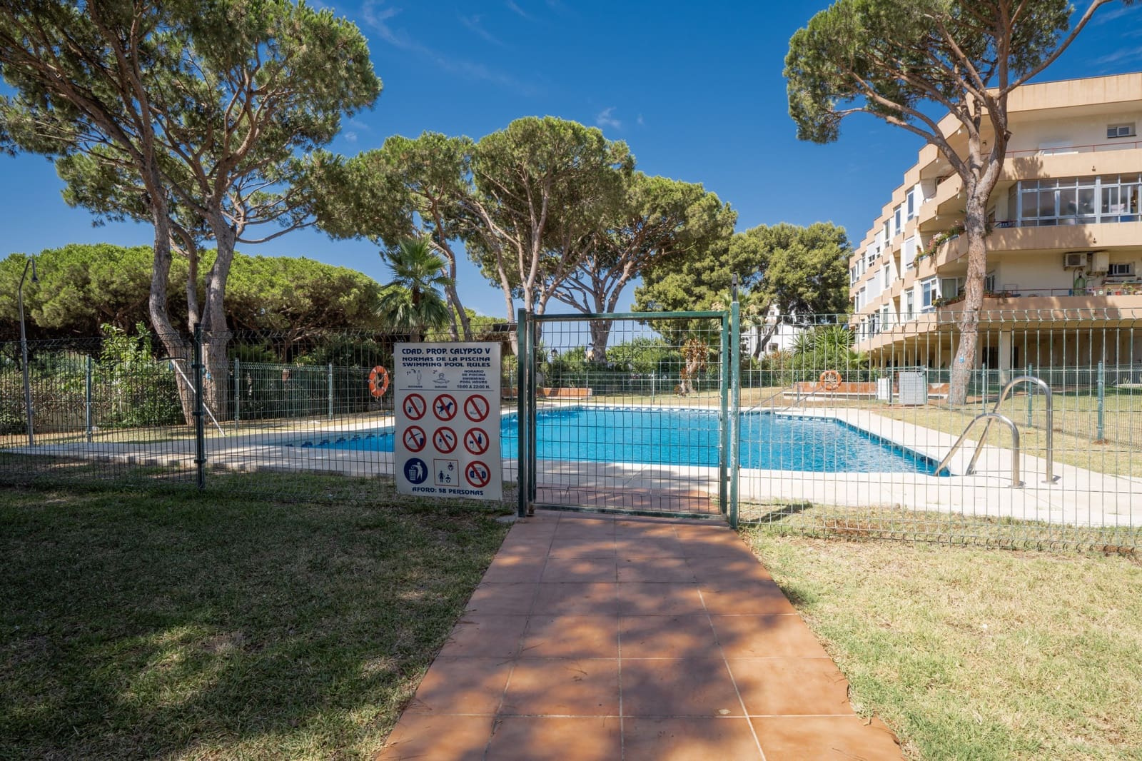 1 soveværelse Lejlighed til salg i Mijas Costa med swimmingpool garage - € 239.995 (Ref: 9952369)