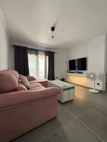 Apartamento de 3 habitaciones en San Pedro de Alcantara, Marbella en alquiler - 2.000 € (Ref: 9968135)