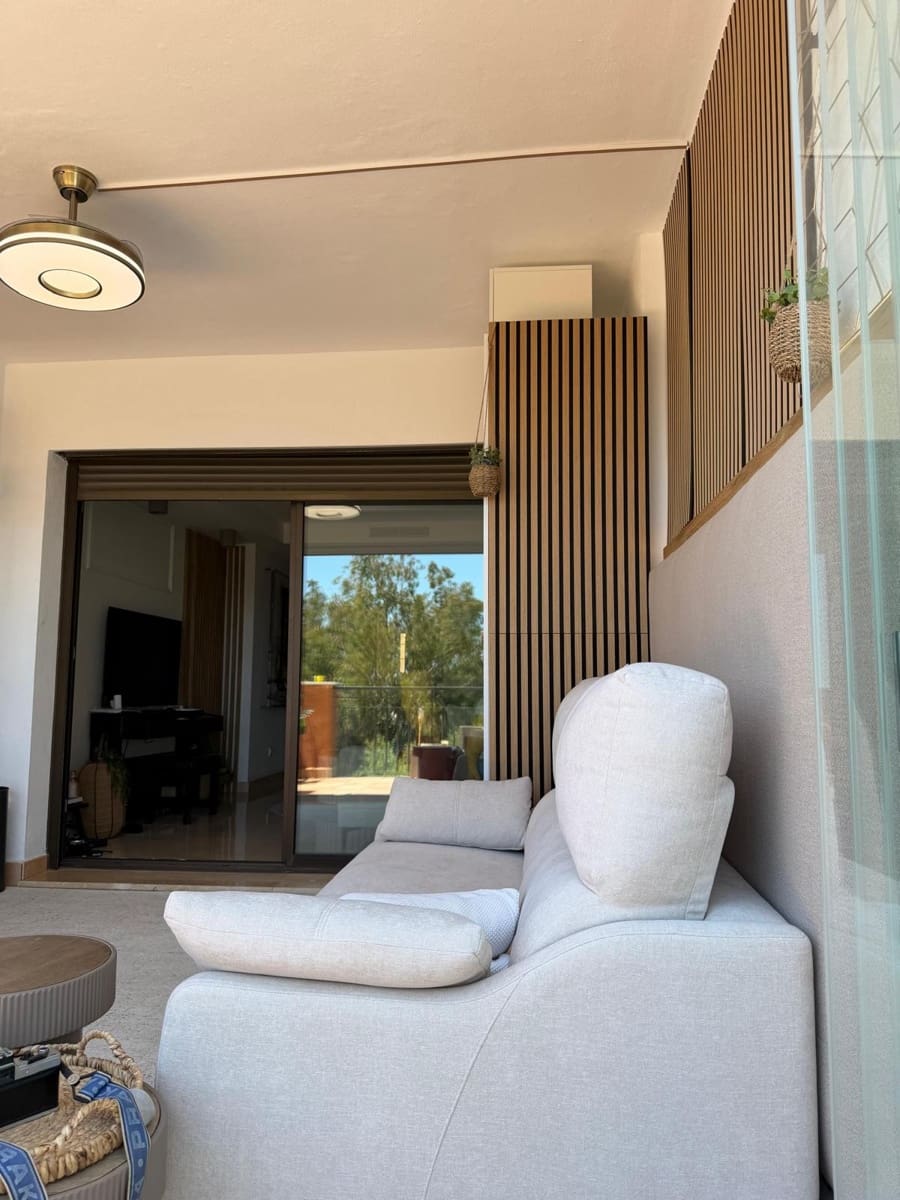 2 quarto Apartamento para arrendar em Benahavis - 2 750 € (Ref: 9975063)