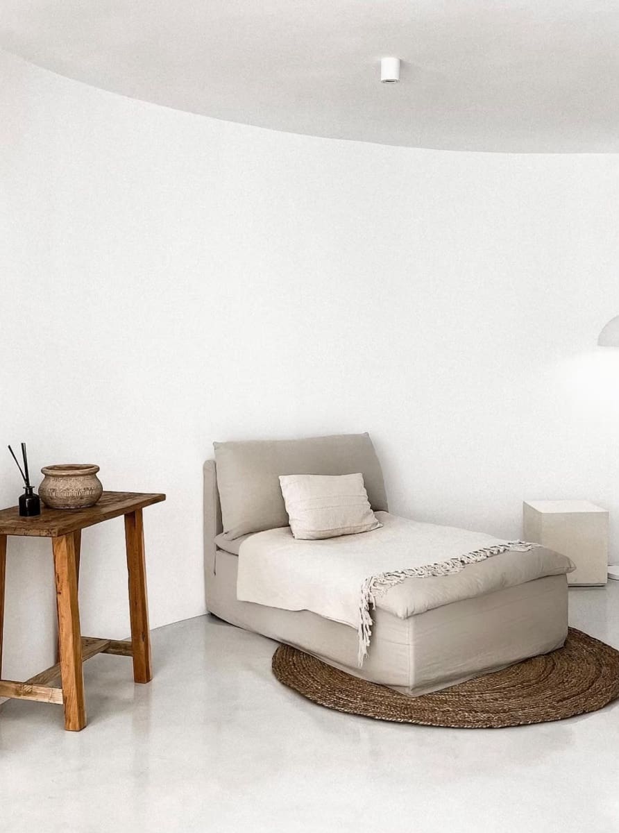 3 bedroom Villa for rent in Marbella with pool - € 10,000 (Ref: 9975064)