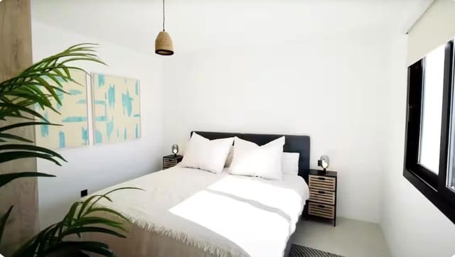 3 slaapkamer Villa te huur in Marbella met zwembad - € 10.000 (Ref: 9975064)