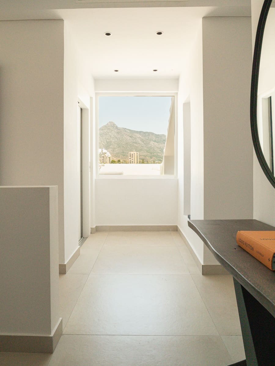 3 soverom Penthouse til salgs i Nueva Andalucia med svømmebasseng - € 1 375 000 (Ref: 9984646)