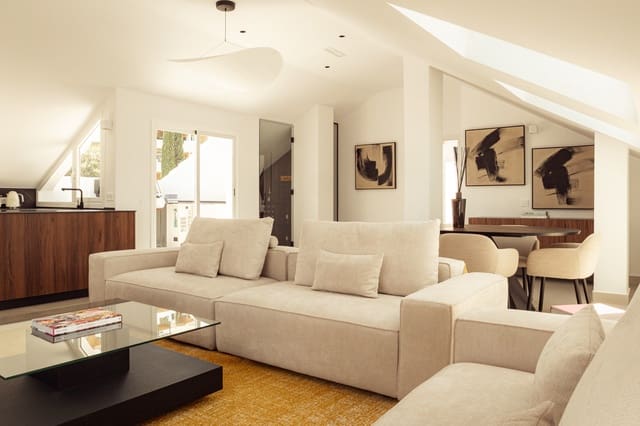 3 soverom Penthouse til salgs i Nueva Andalucia, Marbella med svømmebasseng - € 1 375 000 (Ref: 9984646)