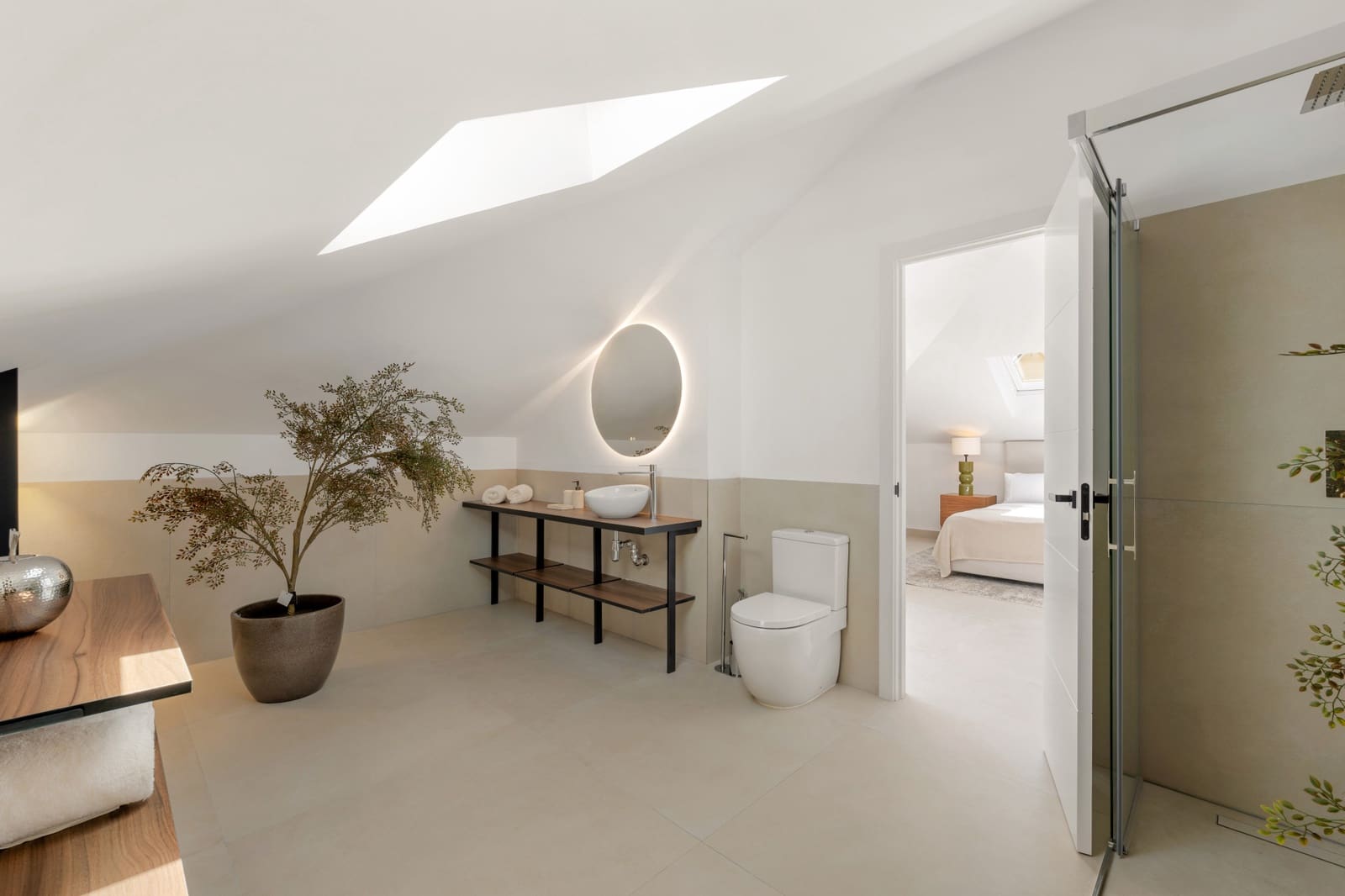 3 bedroom Penthouse for sale in Nueva Andalucia with pool - € 1,375,000 (Ref: 9984646)