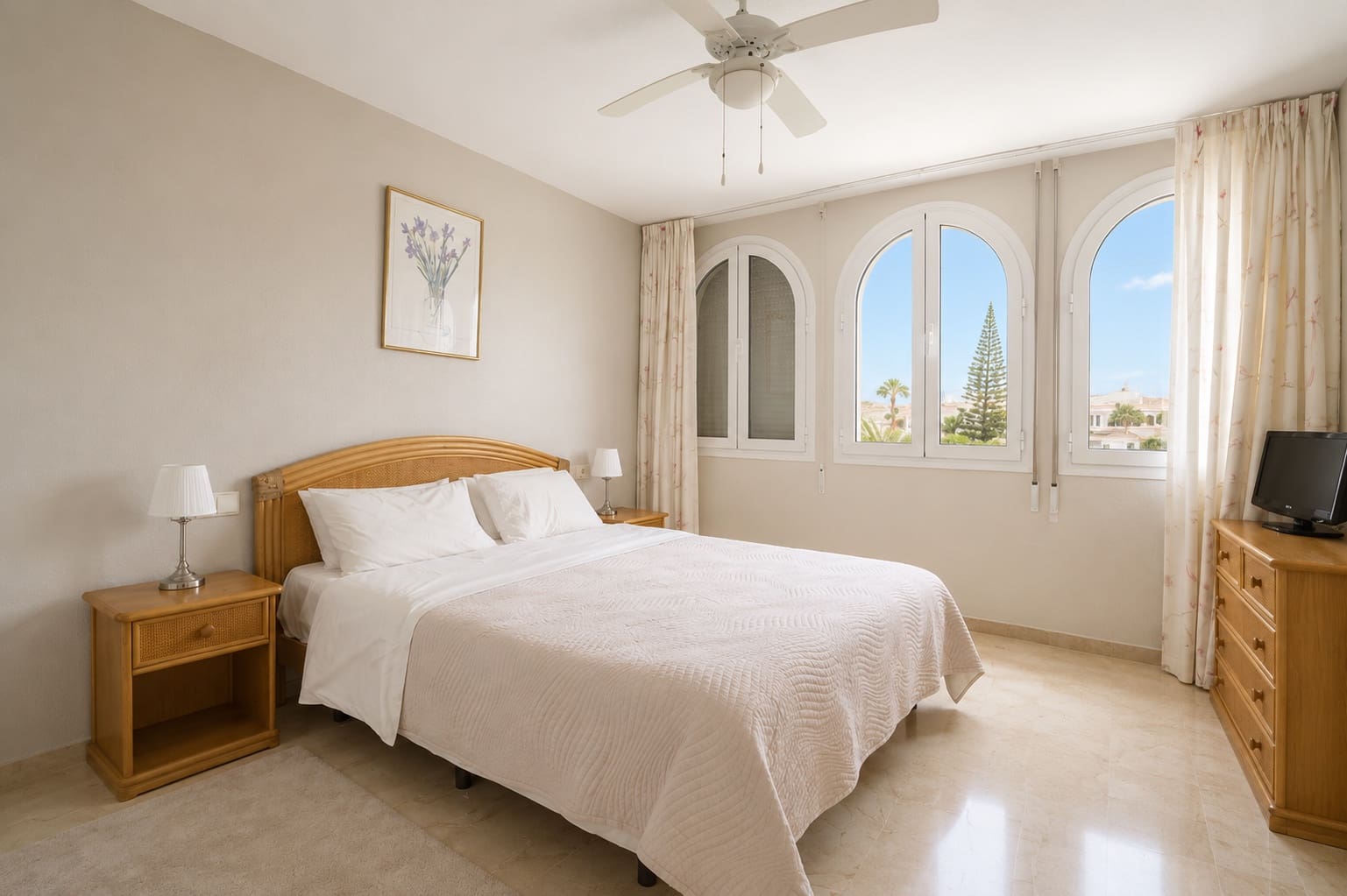 3 bedroom Apartment for sale in Marbella with pool garage - € 775,000 (Ref: 9998559)