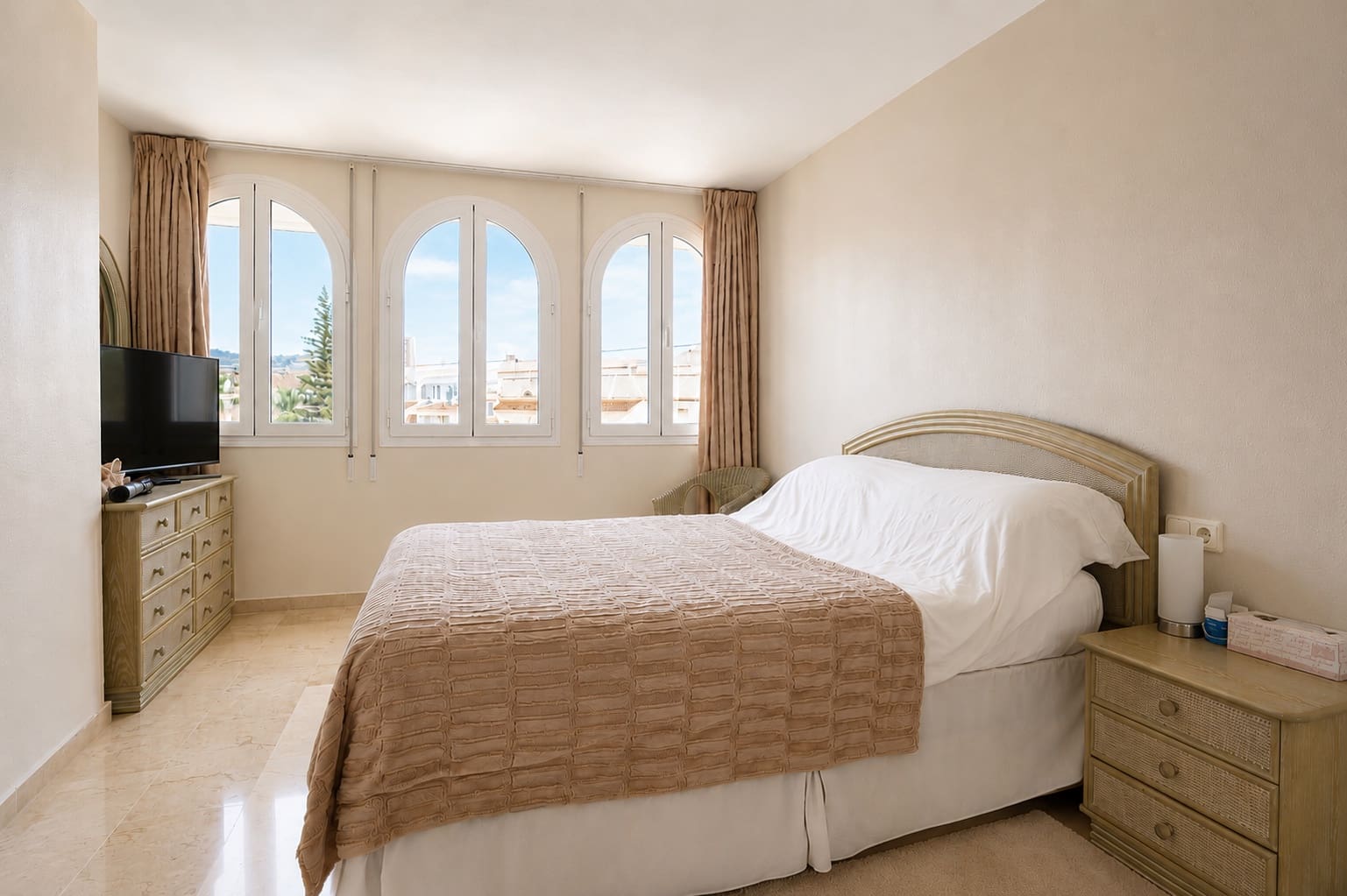 3 bedroom Apartment for sale in Marbella with pool garage - € 775,000 (Ref: 9998559)
