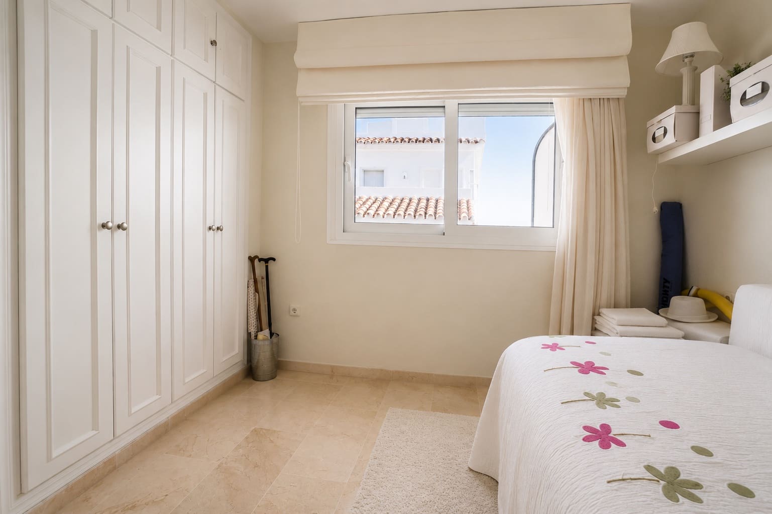 3 bedroom Apartment for sale in Marbella with pool garage - € 775,000 (Ref: 9998559)