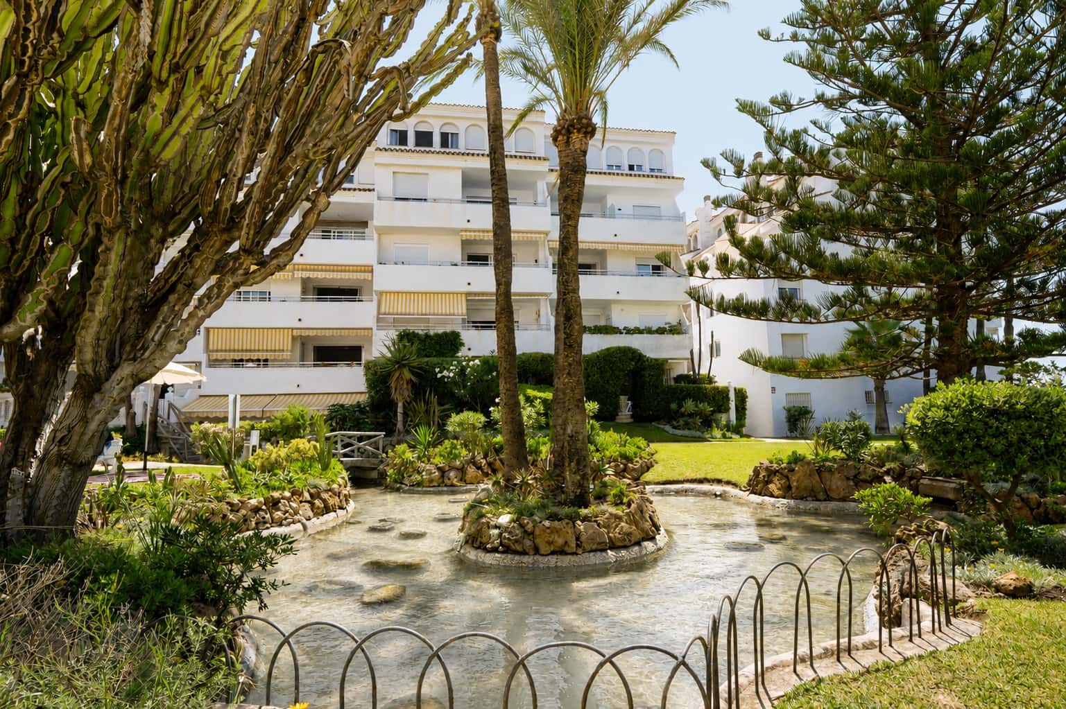 3 bedroom Apartment for sale in Marbella with pool garage - € 775,000 (Ref: 9998559)