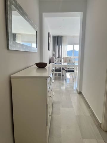2 Zimmer Apartment zu vermieten in Puerto Banus, Marbella mit Pool Garage - 2.500 € (Ref: 9998560)