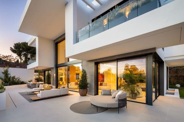 6 sypialnia Willa na sprzedaż w Marbella z garażem - 4 950 000 € (Ref: 9998561)