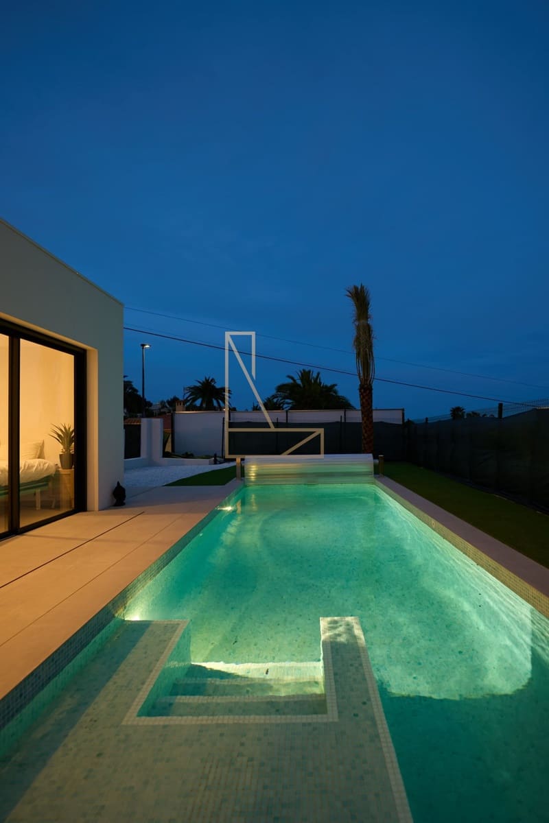 3 bedroom Villa for sale in Alfaz del Pi / L'Alfas del Pi with pool garage - € 625,000 (Ref: 7670621)