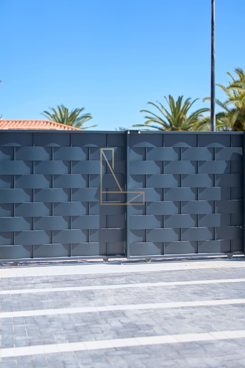 3 bedroom Villa for sale in Alfaz del Pi / L'Alfas del Pi with pool garage - € 625,000 (Ref: 7670621)