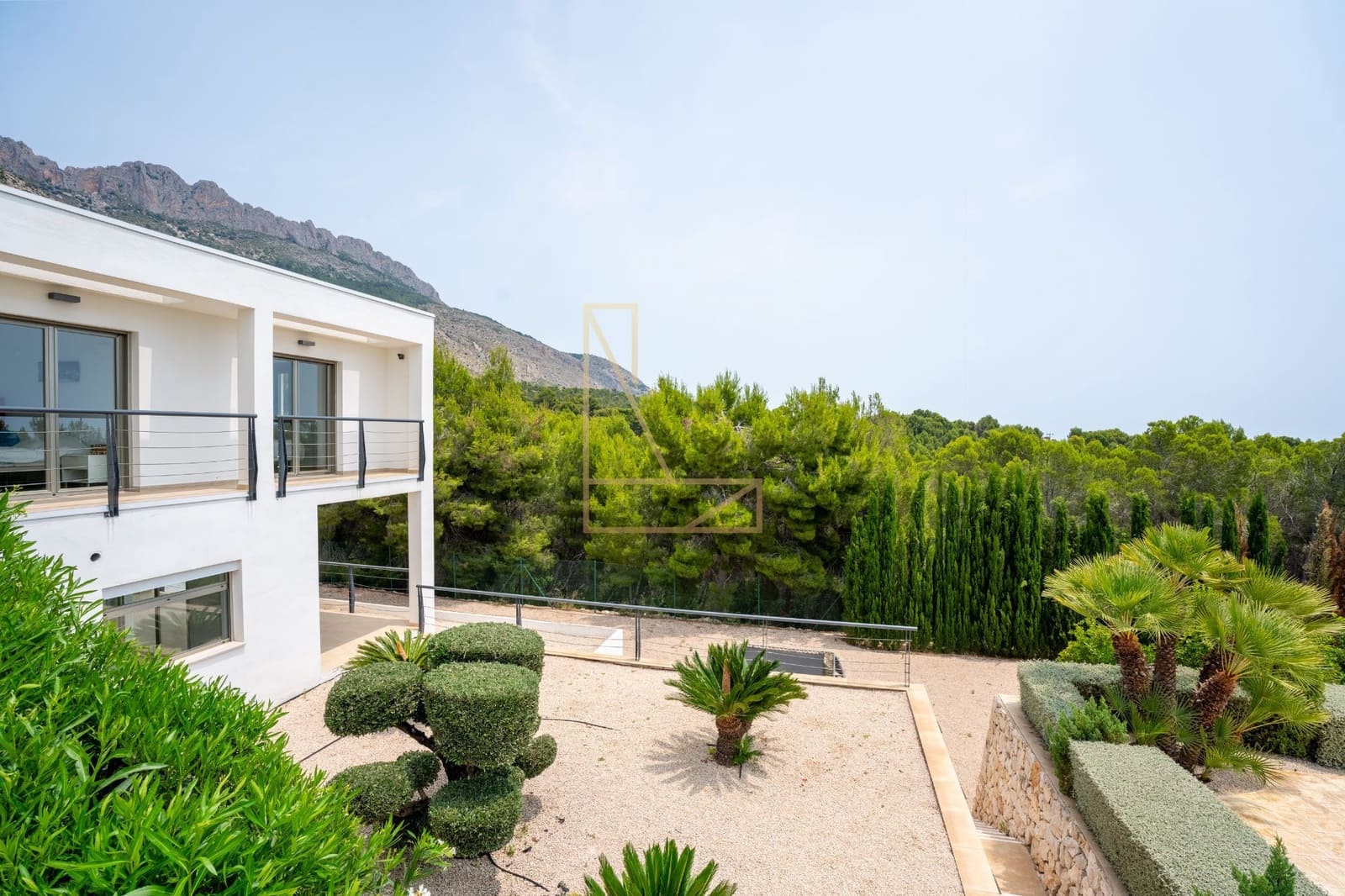5 bedroom Villa for sale in Altea with pool garage - € 1,100,000 (Ref: 7670623)